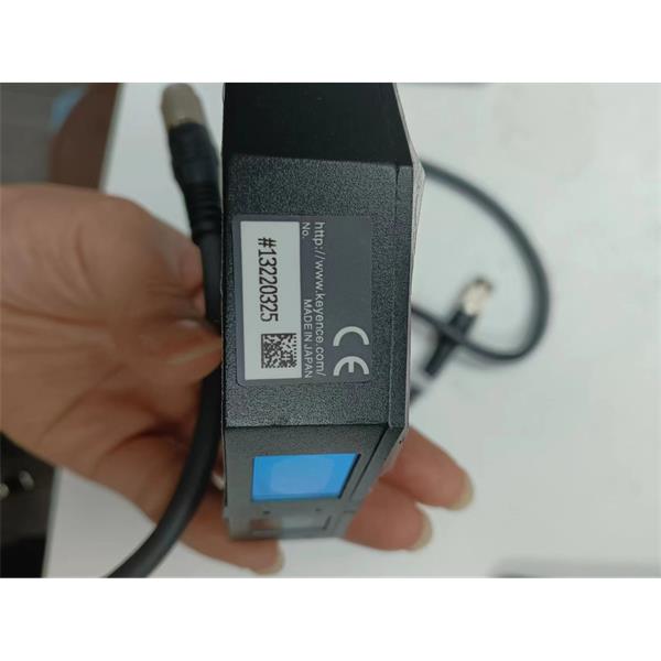 日本KEYENCE基恩士LK-G5000高精度CMOS激光位移傳感器感測(cè)頭LK-H052K