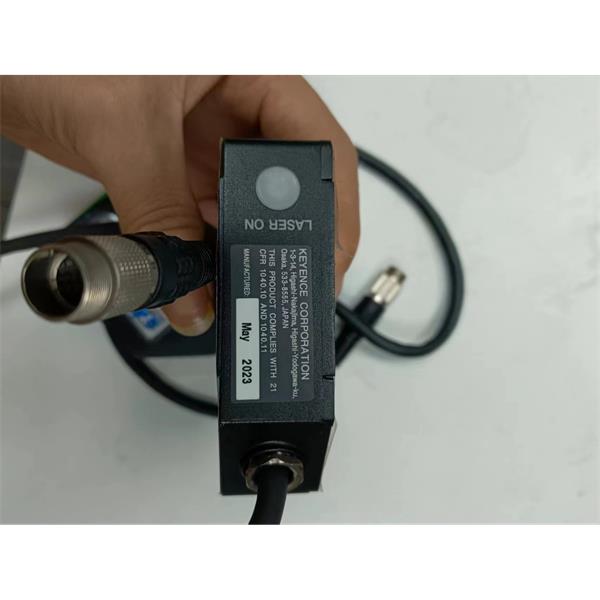 日本KEYENCE基恩士LK-G5000高精度CMOS激光位移傳感器感測(cè)頭LK-H052K
