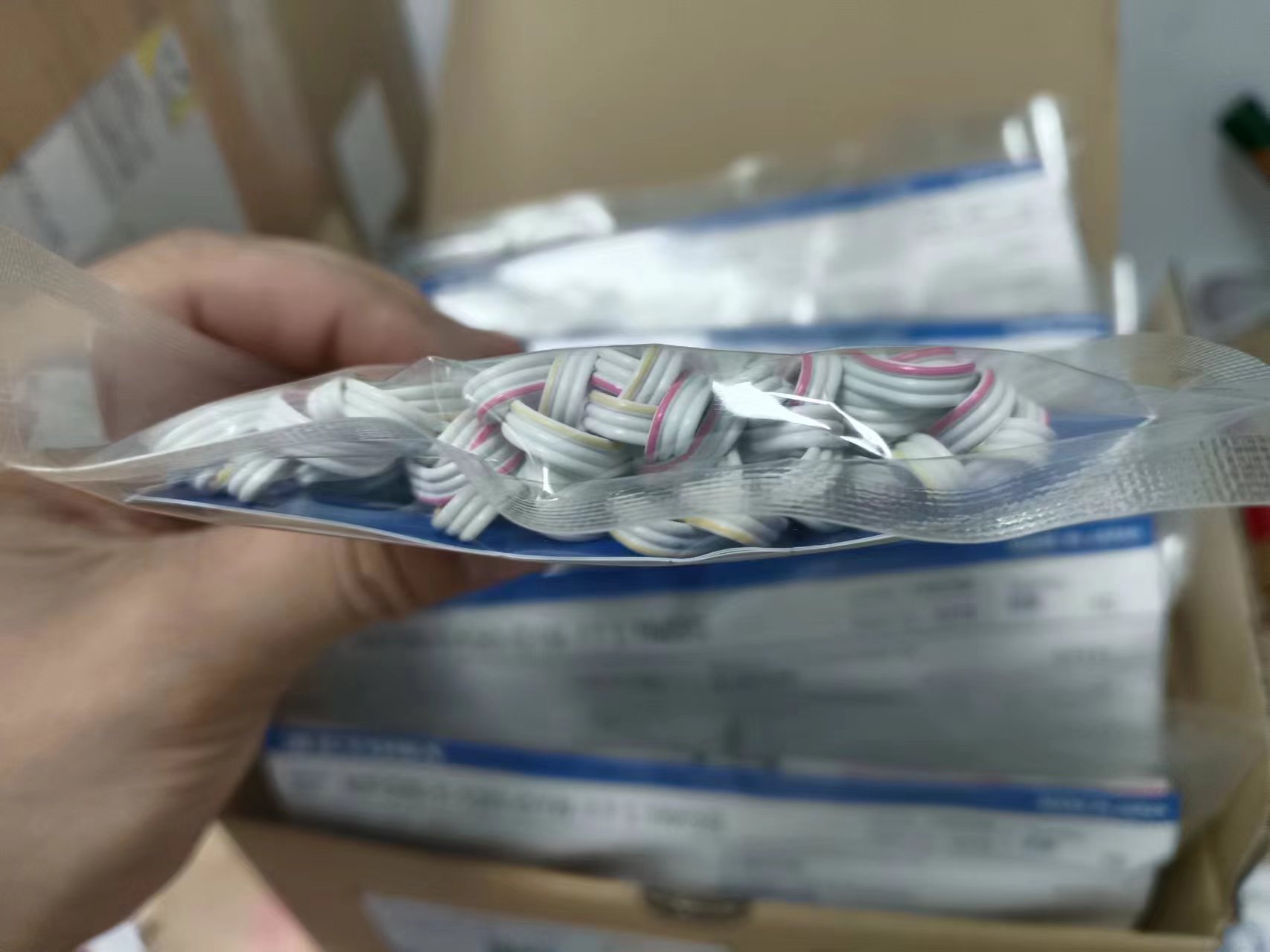 日本KYOWA共和 進口應(yīng)變片 KFGS-1-120-D16-11 L 1M3S-中村 (4).jpg